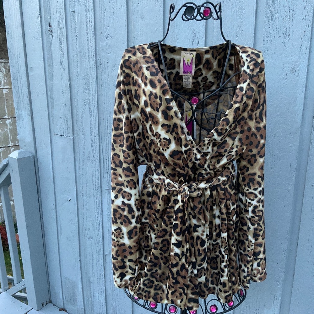 Anthony Mark Hankins Leopard Blouse (Size M) w/belt =New w/original tags